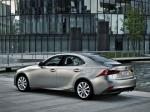 Lexus IS300h 2013 года (EU)